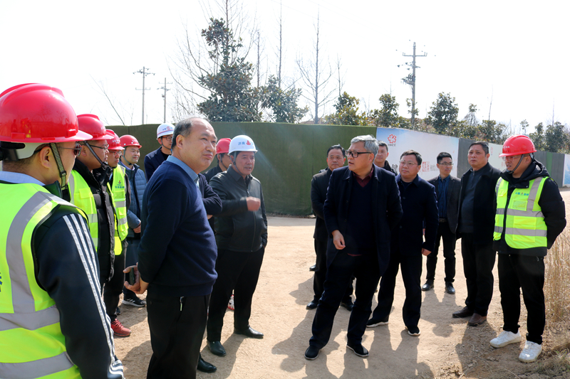 金寨縣委常委、常務副縣長汪洪濤一行到史河（金寨段）防洪提升工程-7#防汛大橋項目調研