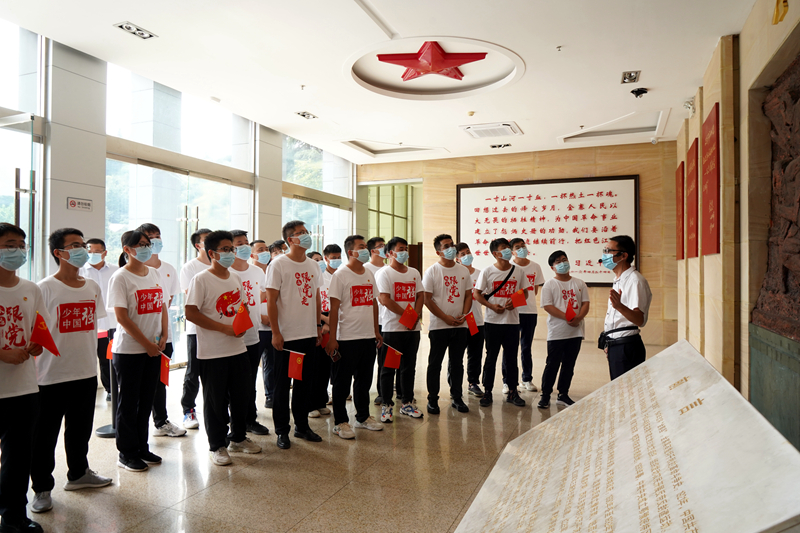 公司團(tuán)委開展“喜迎二十大、永遠(yuǎn)跟黨走、奮進(jìn)新征程”主題團(tuán)日活動7