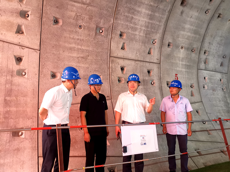 公司黨委書記、董事長錢申春到合肥軌道3號線南延線2標(biāo)項(xiàng)目檢查指導(dǎo)1